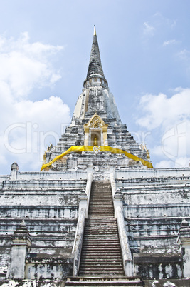 Wat Phu Khao Thong