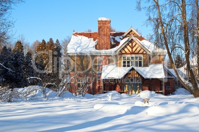 Cottage Winter Wonderland