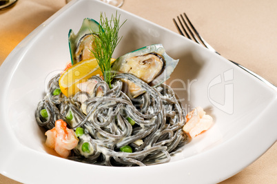 seafood black spaghetti