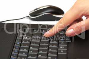 finger& laptop