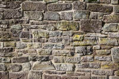 Mauer aus Steinen unregelmäßig