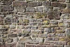 Mauer aus Steinen unregelmäßig