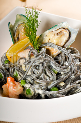 seafood black spaghetti