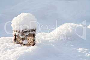 Grablaterne im Schnee - Grave lantern with snow