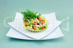 Salad of mussels with corn and peas