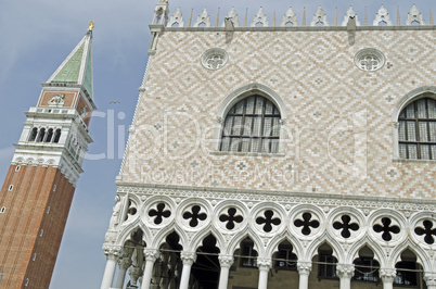 Markusturm,Campanile der Marcuskirche und Dogenpalast,Venedig