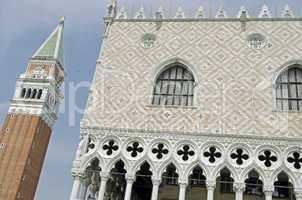 Markusturm,Campanile der Marcuskirche und Dogenpalast,Venedig
