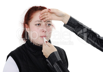 Women getting a flu shot from his doctor