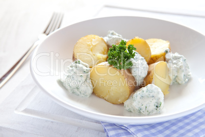 frische Pellkartoffeln / fresh boiled potatoes