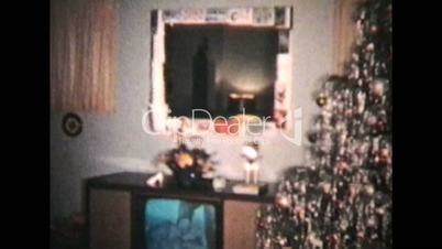 Christmas Scene (1960 Vintage 8mm film)