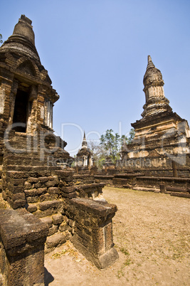 Wat Chedi Chet Thaeo