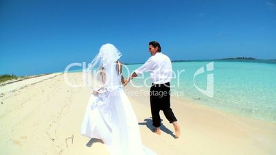 Barefoot Wedding Couple on Paradise Beach