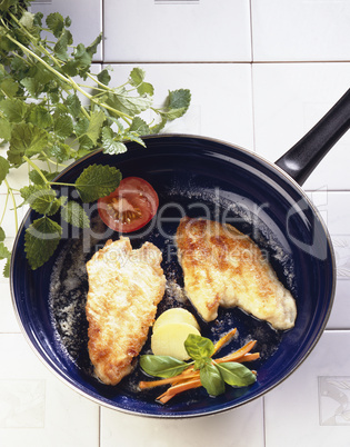 Bratfisch in der Pfanne