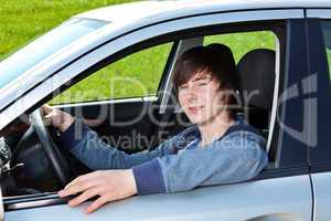 Teenager hat endlich die Fahrerlaubnis 408