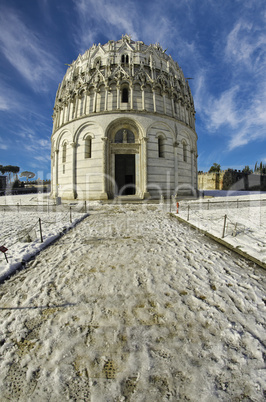 Baptistery in Piazza dei Miracoli, Pisa