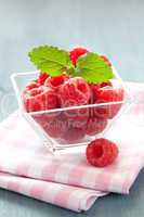 Himbeeren in Schale / raspberries in a bowl