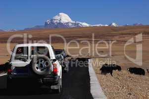 Jeep traveling in Tibet