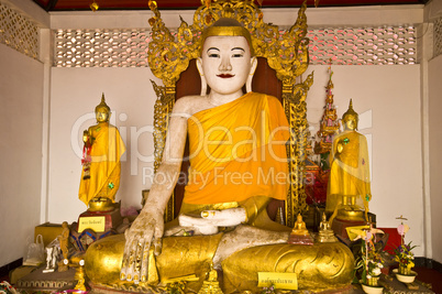 Wat Phra That Doi Kong Mu