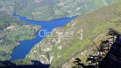 Perucac,See in den Bergen,Tara-Gebirge,HD Video