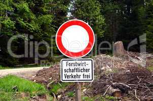 Schild Forstwirtschaftlicher Verkehr frei