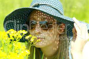 portrait girl in hat and spectacles