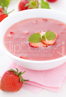 Erdbeerkaltschale / strawberry cold soup