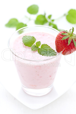 frischer Erdbeershake / fresh strawberry shake