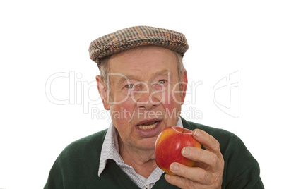 Senior mit Apfel