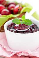 Kirschmarmelade mit Löffel / cherry jam with spoon