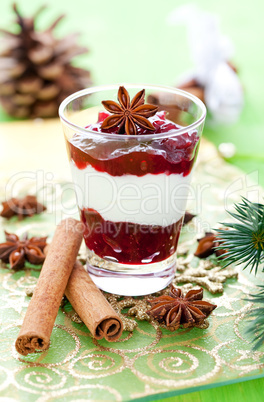 weihnachtliches Dessert mit Deko/ christmas dessert with decorat