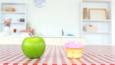 Apfel und Muffin