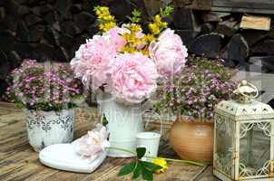 Garten Dekoration Tisch Blumen Herz