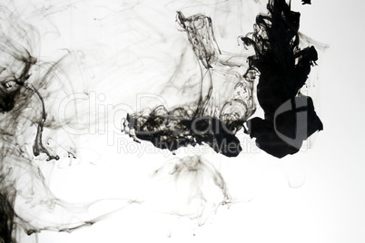 Smoke liquid ink in water