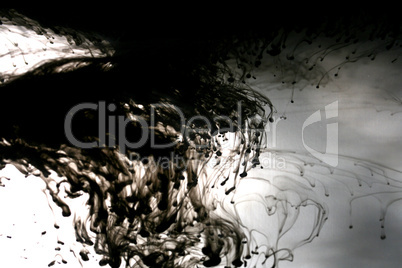 Smoke liquid ink in water