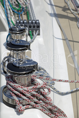 Details einer Schiffstakelage im Kieler Hafen,Segelyacht im Kiel