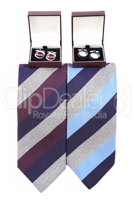 Man's tie with cuff links