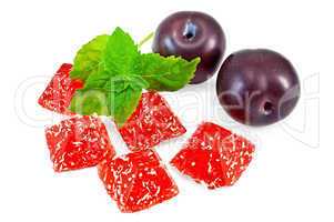 Jelly red with plums and mint