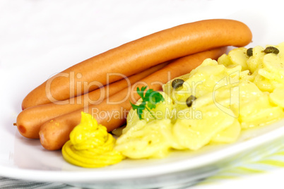 Wiener - Frankfurter mit Kartoffelsalat