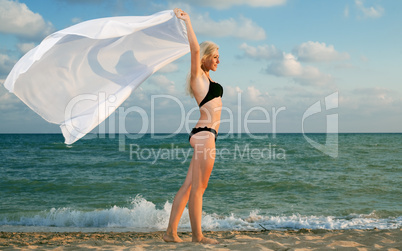 young beauty woman on sea