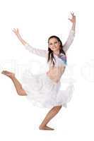 Frau tanzt im Studio, weißer Hintergrund