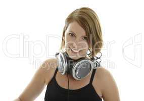 Frau mit Kopfhörern