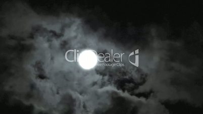 Moon time lapse with clouds