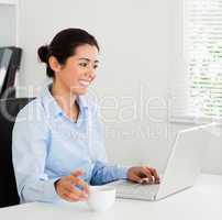 Working woman in front of a Computer