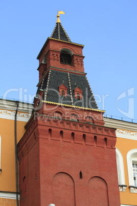 Der mittlerer Arsenalturm des Moskauer Kremls