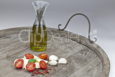 Tomate und Mozzarella mit Olivenöl