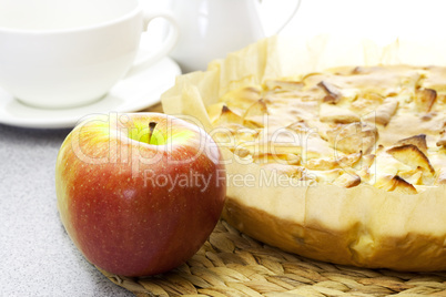 apple pie and apple