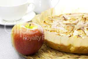 apple pie and apple
