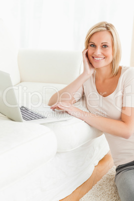 Beautilful woman with a notebook