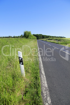 Lange Landstraße im Sommer