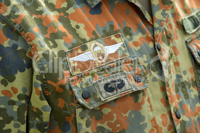 Fallschirmjäger-Abzeichen an einer Uniform Paratrooper insignia